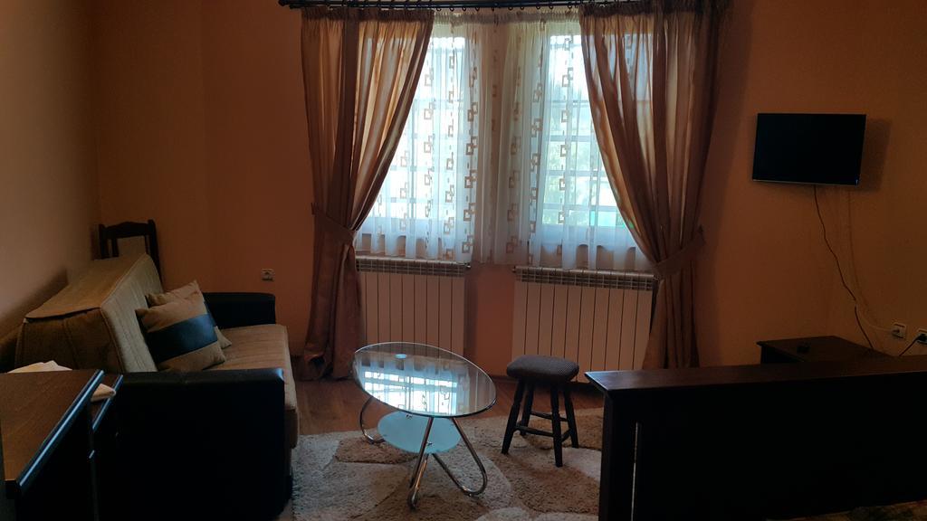 Guest House Maria Koprivstica Kültér fotó