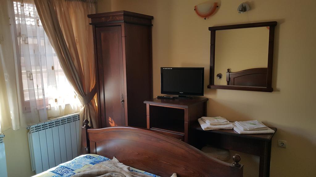 Guest House Maria Koprivstica Kültér fotó